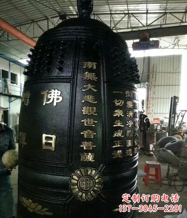 甘肃精美铜雕铜钟