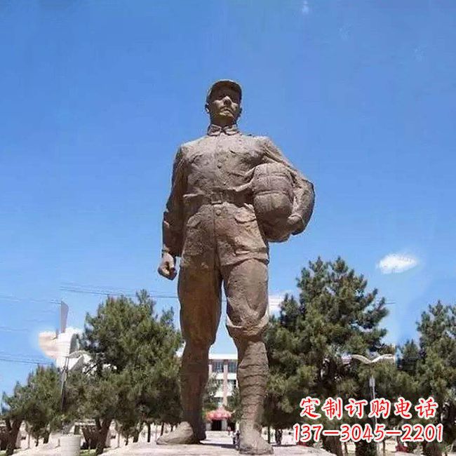 甘肃董存瑞石雕像 - 传承英雄精神的纪念雕塑