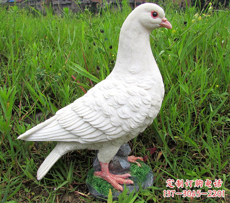 甘肃锻铜鸽子浮雕,精致细腻的雕塑体现