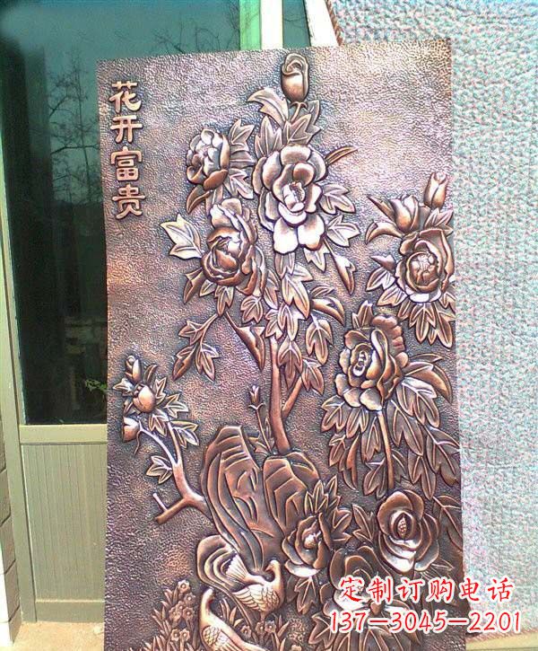 甘肃锻铜牡丹雕塑