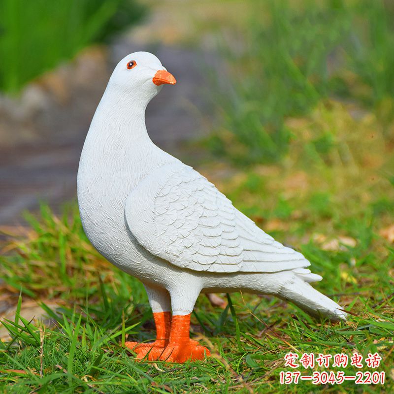 甘肃和平鸽雕塑传递和平与希望的象征