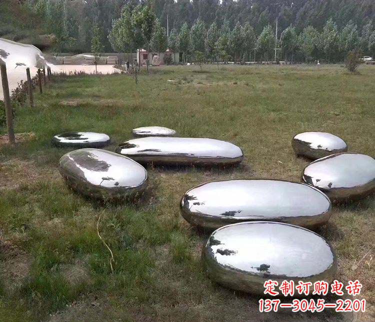 甘肃鹅卵石抽象镜面不锈钢雕塑