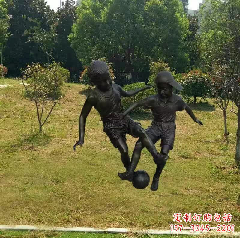 甘肃中领雕塑出品,精致足球雕塑,带您重温童年欢乐
