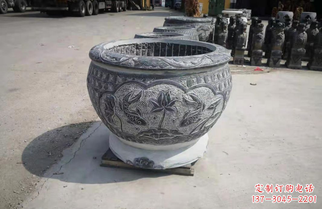 甘肃仿古石水缸荷花鲤鱼石雕