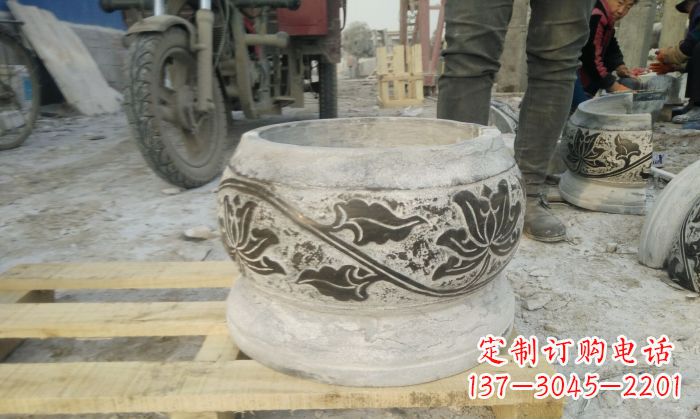 甘肃仿古圆形水缸石雕塑