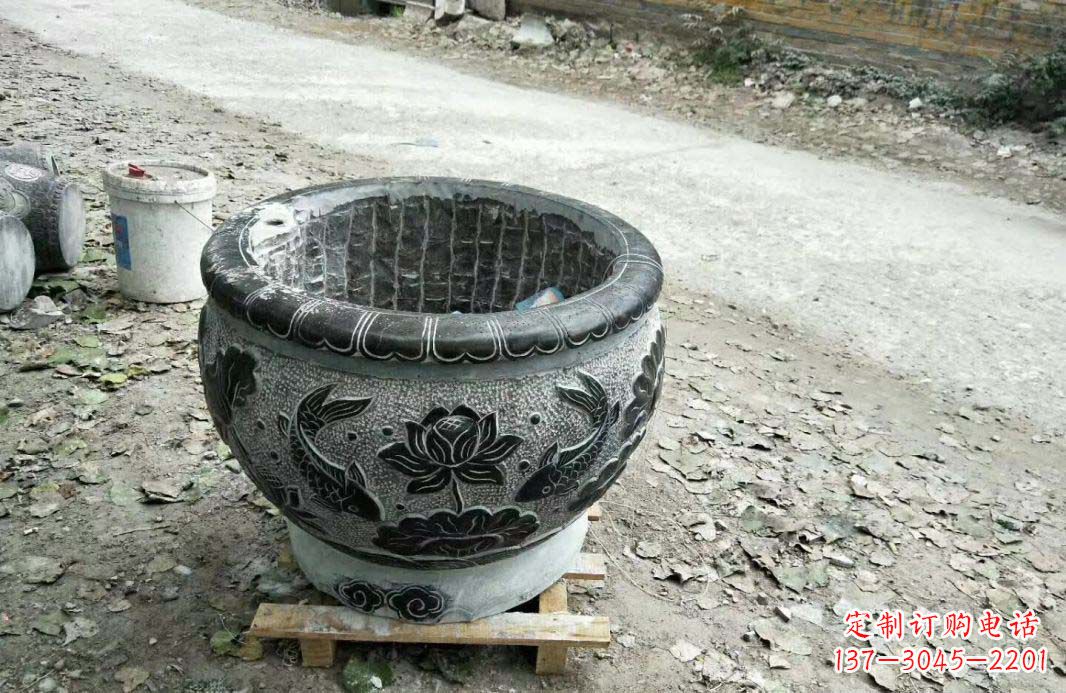 甘肃高雅的仿古圆形水缸石雕
