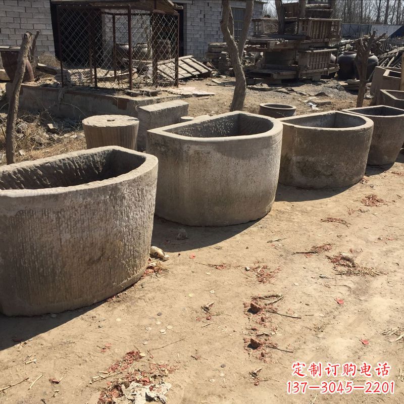 甘肃中领雕塑——仿古做旧弧形石槽雕塑