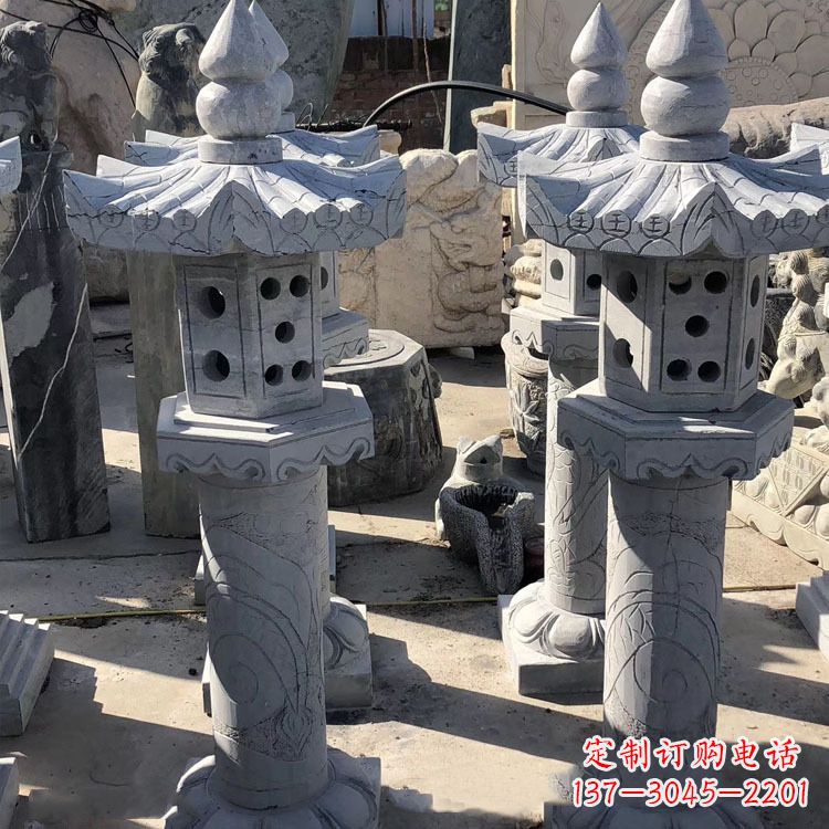 甘肃中式仿古青石灯笼雕塑