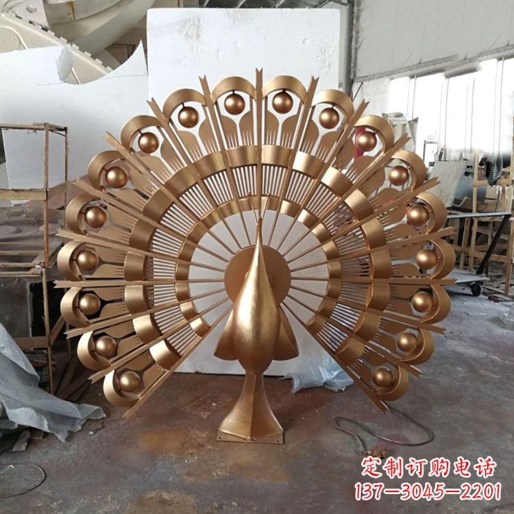 甘肃精致而又经典的仿铜色不锈钢孔雀雕塑