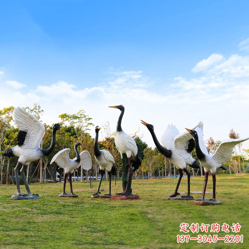 甘肃仿真仙鹤公园动物雕塑