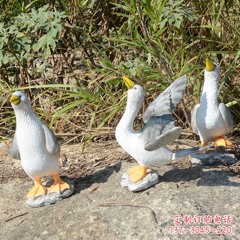 甘肃象征和平的和平鸽雕塑