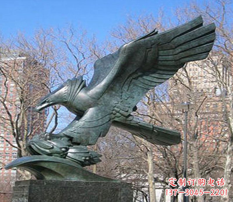 甘肃飞鹰石雕动物景观雕塑