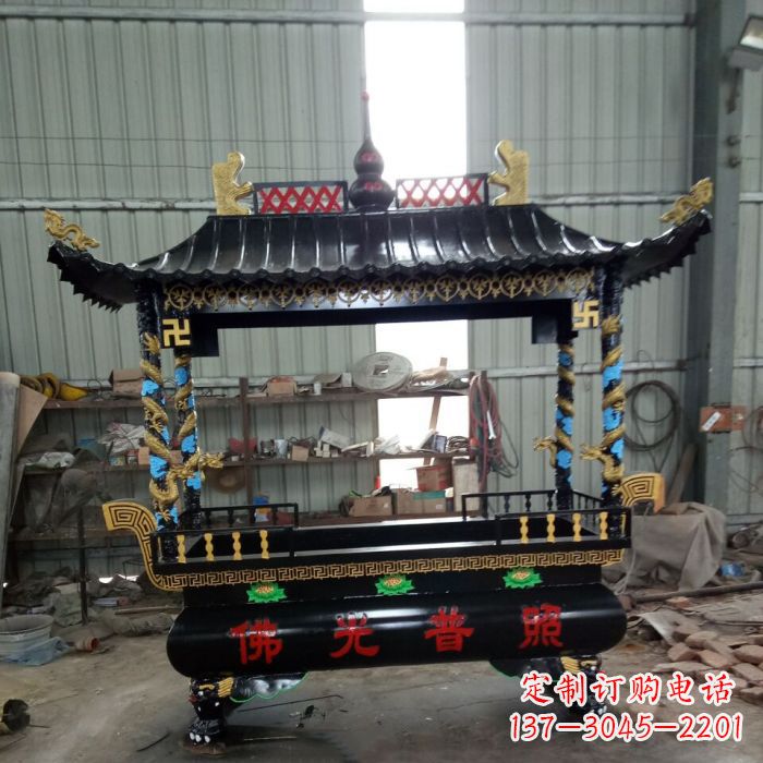 甘肃精美绝伦的浮雕龙纹铜香炉雕塑