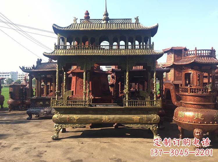 甘肃高浮雕螭龙纹铜香炉