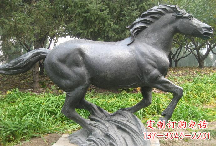 甘肃奔马铜雕—精美雕塑处处闪耀灿烂光彩