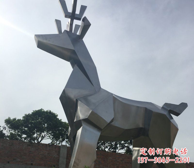 甘肃不锈钢几何鹿雕塑
