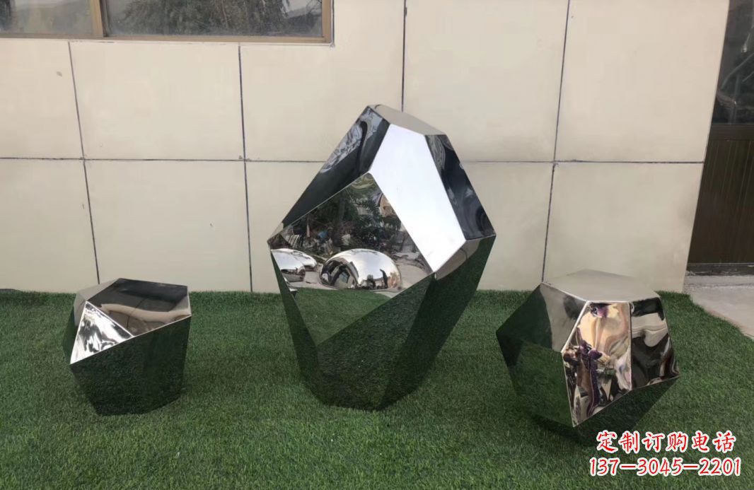 甘肃高质感不锈钢鹅卵石雕塑