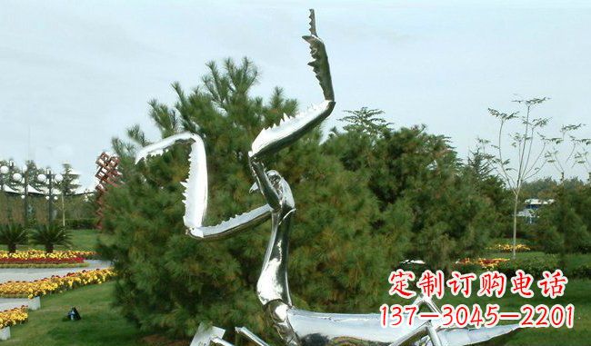 甘肃不锈钢螳螂雕塑