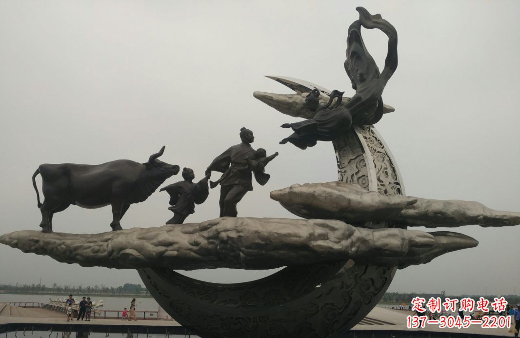 甘肃古典传说景观雕塑牛郎织女