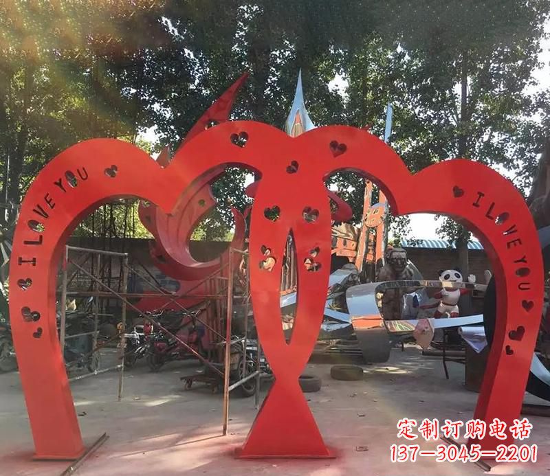甘肃中领雕塑新款不锈钢心形拱门雕塑