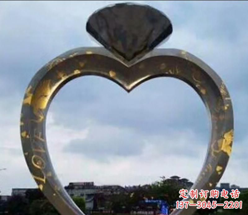 甘肃不锈钢大型钻石戒指景观雕塑