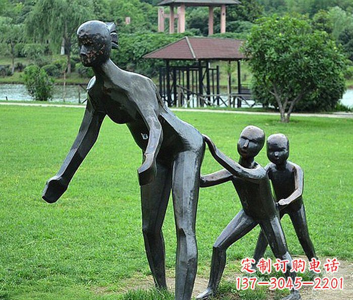 甘肃雄伟磅礴，象征智慧的老鹰铜雕