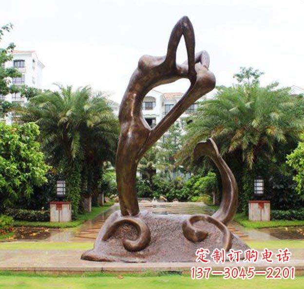 甘肃艺术美感之旅——抽象美人鱼雕塑