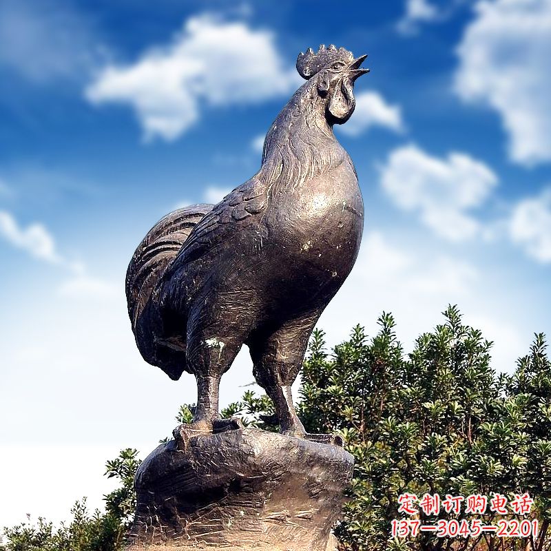 甘肃威风凛凛的大型铸铜酉鸡雕塑