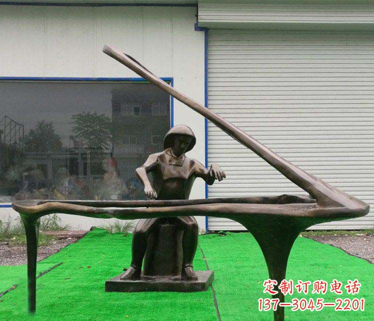 甘肃 传奇钢琴雕塑
