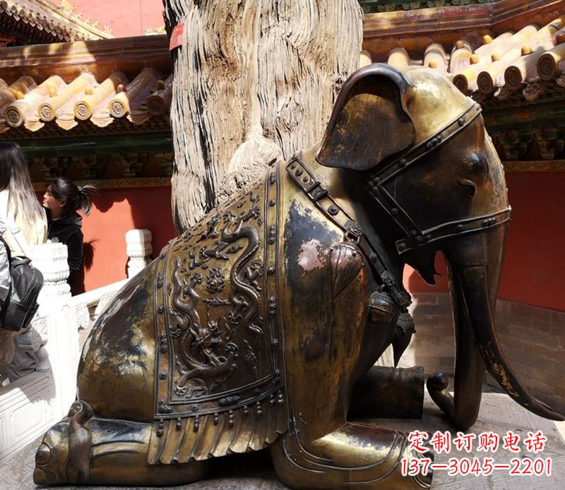 甘肃震撼的象征--大象铜雕