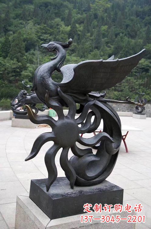 甘肃天四灵朱雀神鸟雕塑——象征希望的贵族精神