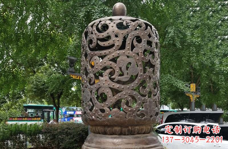 甘肃浪漫精致镂空灯笼铜雕