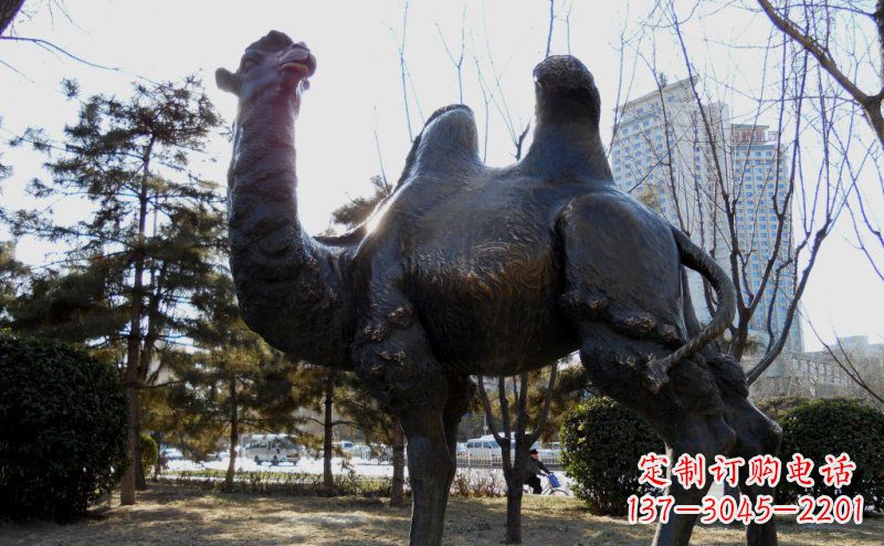 甘肃优美雕刻骆驼铜雕塑