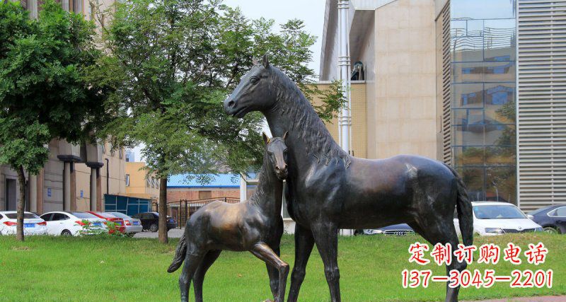 甘肃优质实木母子马铜雕