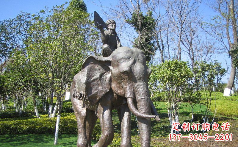 甘肃 令人惊叹的大象铜雕塑