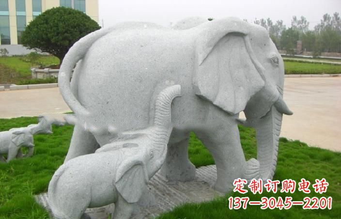 甘肃传神静谧的大象石雕