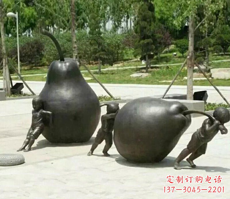 甘肃迷人的孩童铜雕
