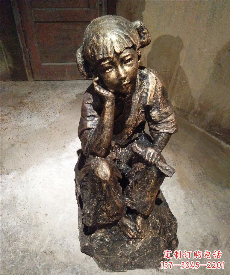甘肃童真美丽的小女孩铜雕