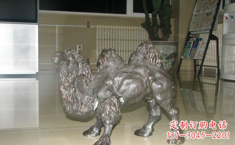 甘肃高质量铜制骆驼雕塑