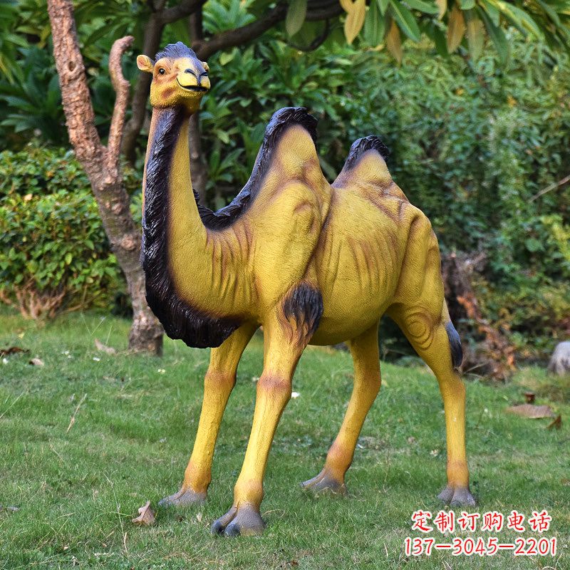 甘肃骆驼雕塑精美而有趣的定制装饰品