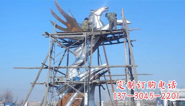 甘肃不锈钢飞马雕塑,给广场一个灵动之美