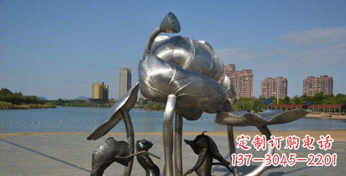 甘肃精美不锈钢莲蓬雕塑