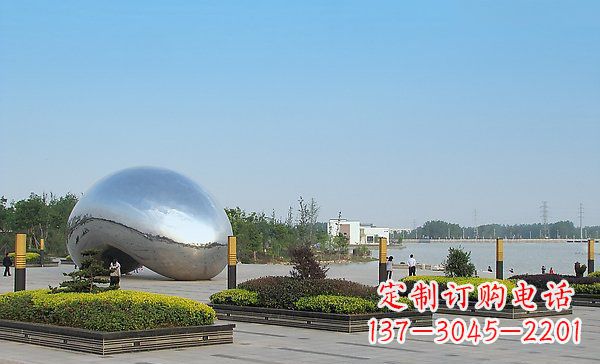 甘肃华丽而唯美的不锈钢水滴雕塑