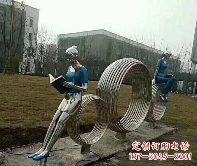 甘肃环绕书香之美的不锈钢圆环雕塑