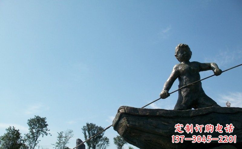 甘肃男孩撑船铜雕,营造童趣氛围