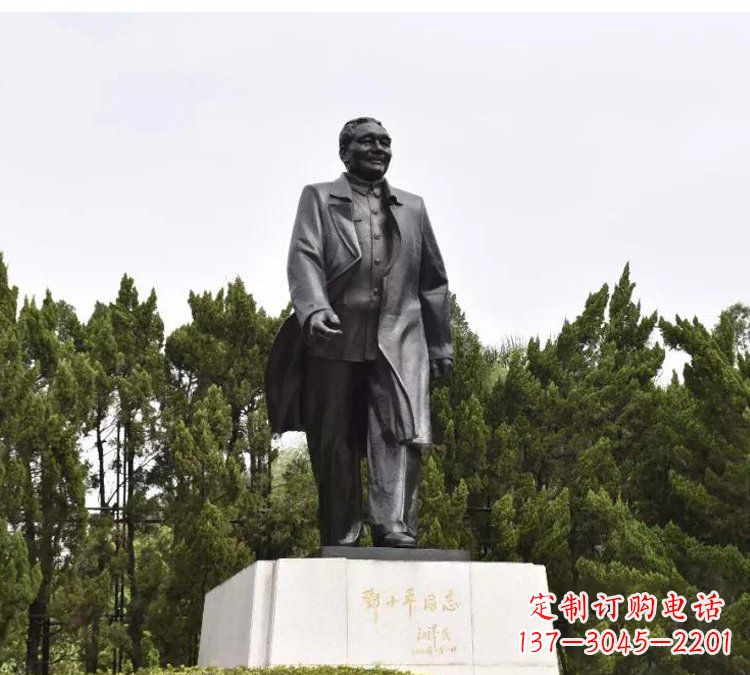 甘肃尊贵经典,中国历史巨人邓小平铜雕