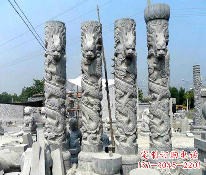 甘肃浩大神秘的龙柱石雕