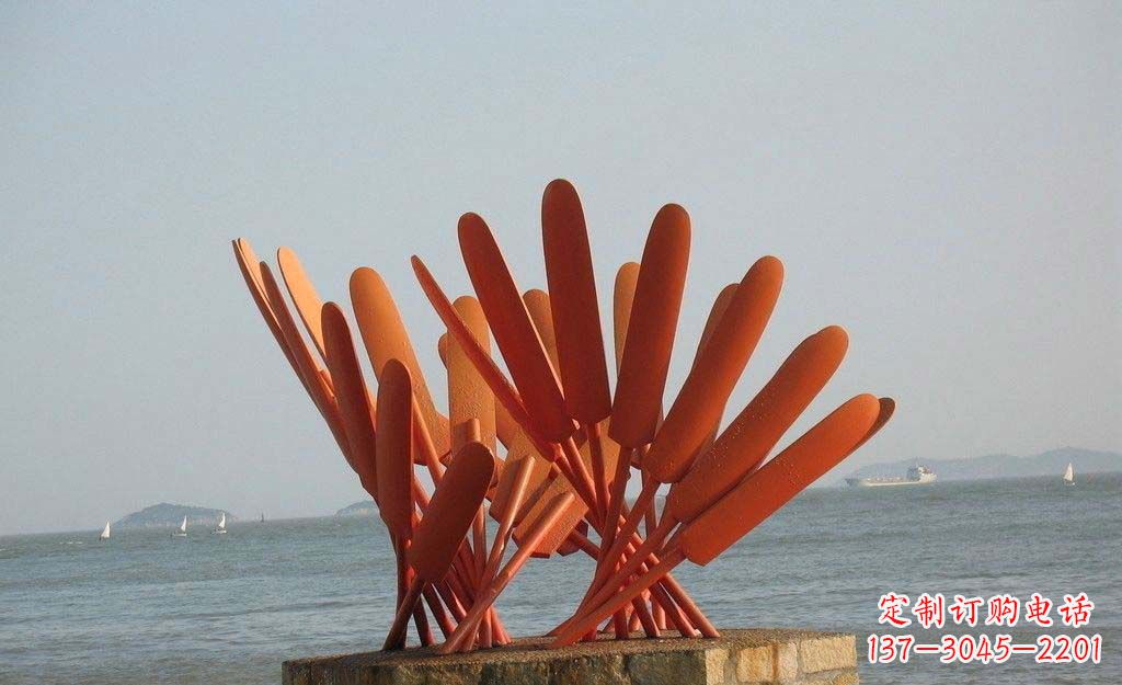 甘肃卓越海边,不锈钢抽象船桨雕塑