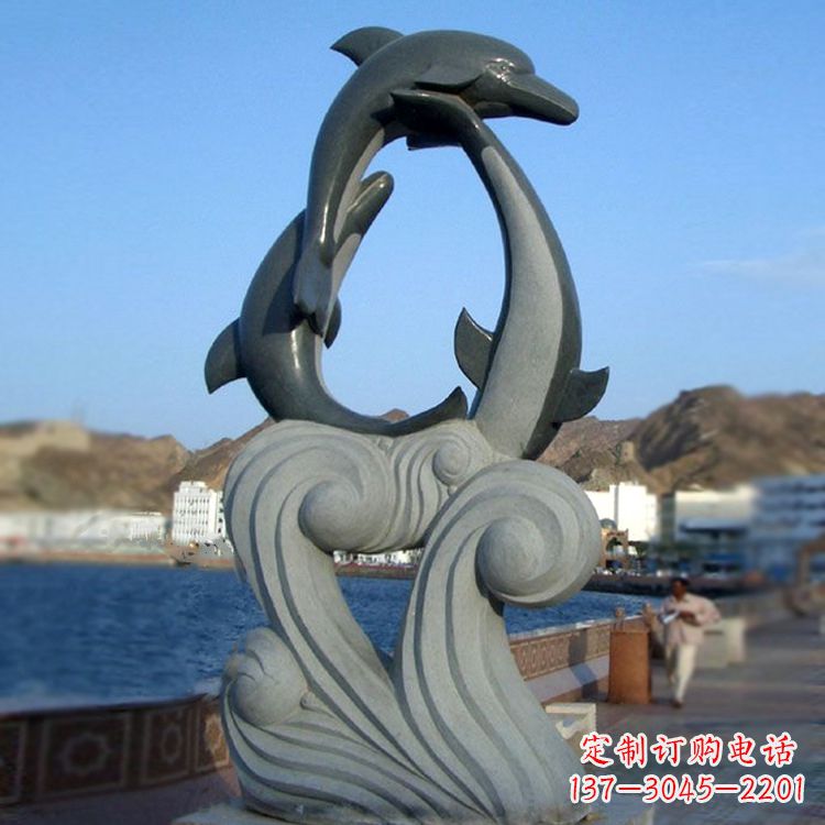 甘肃欣赏海豚石雕塑的美丽