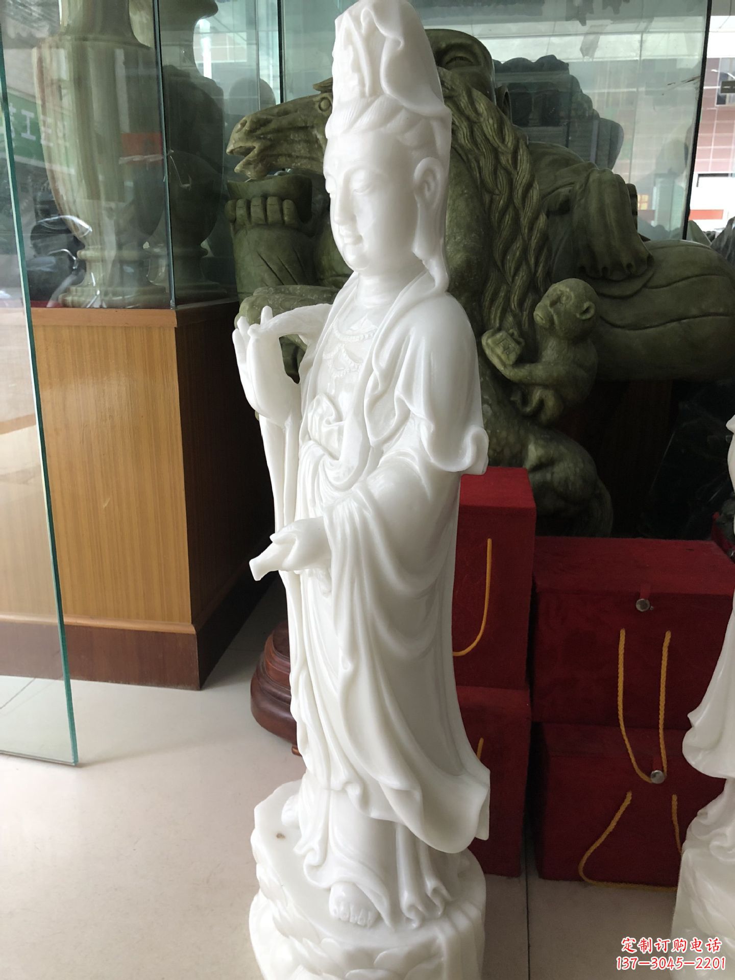 甘肃精美汉白玉观音菩萨雕塑